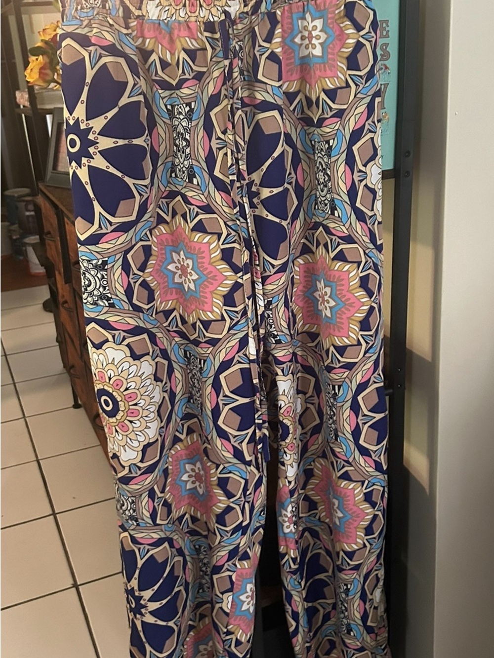 Wide-Leg Printed Pants in Navy and Pink